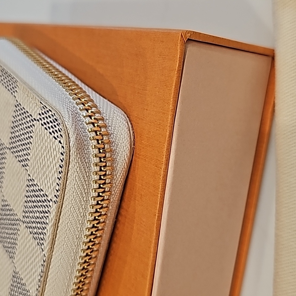 Louis Vuitton Clemence Wallet Damier Azur - Picture 7 of 11